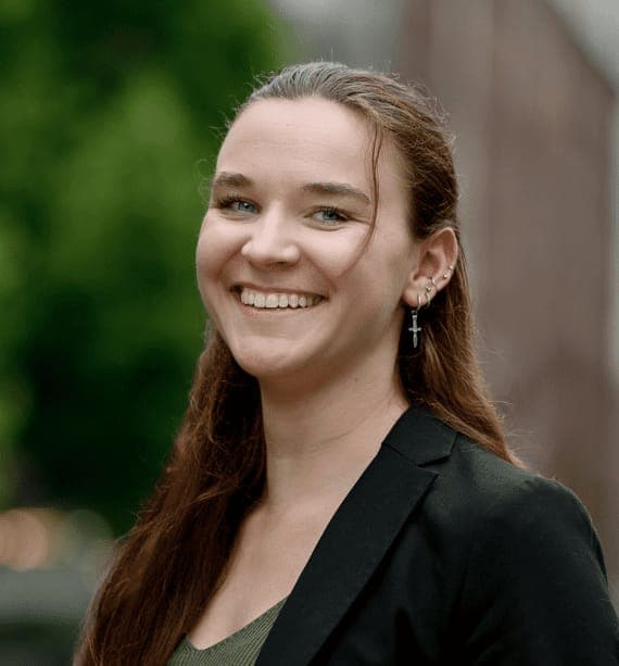 Nina Horstmann, Projektmanagerin